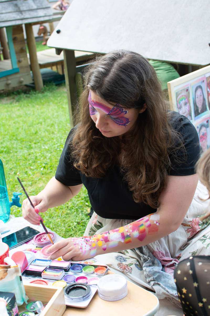 Ukázka malování na obličej